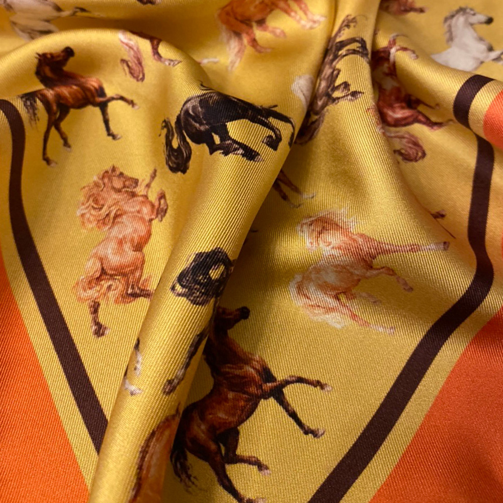 Eșarfă din mătase naturală – Majestic Horses