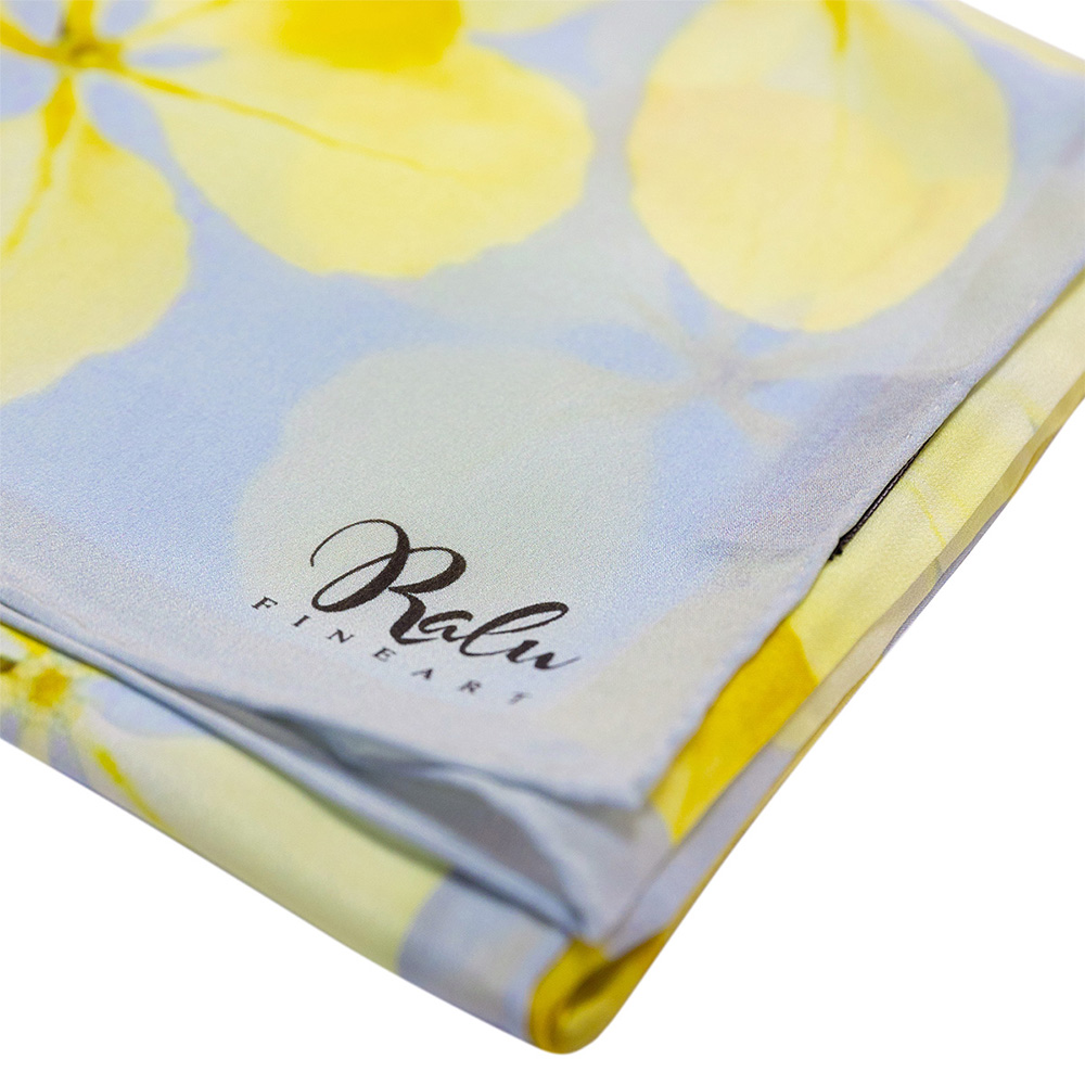 ORCHIDS NECKERCHIEF OM 3