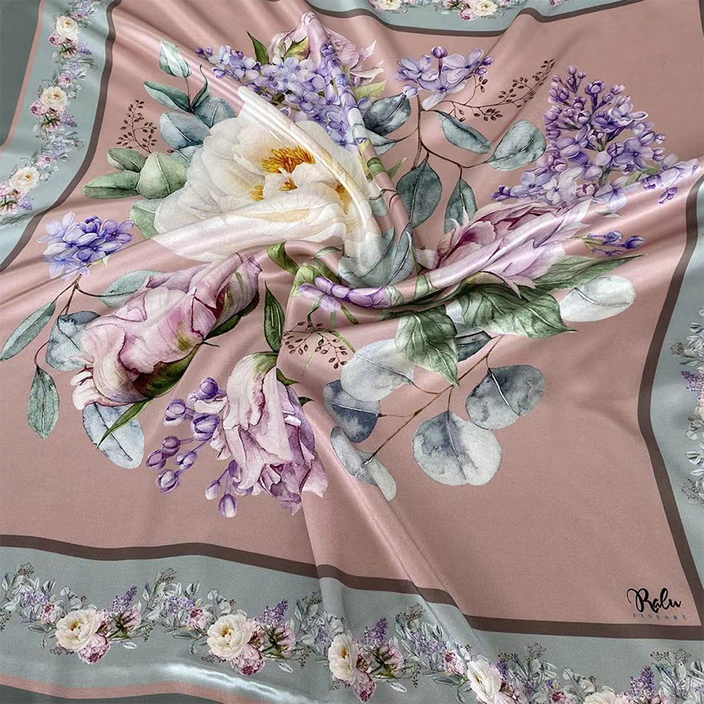 Eșarfă din mătase satinată Ravishing Peonies