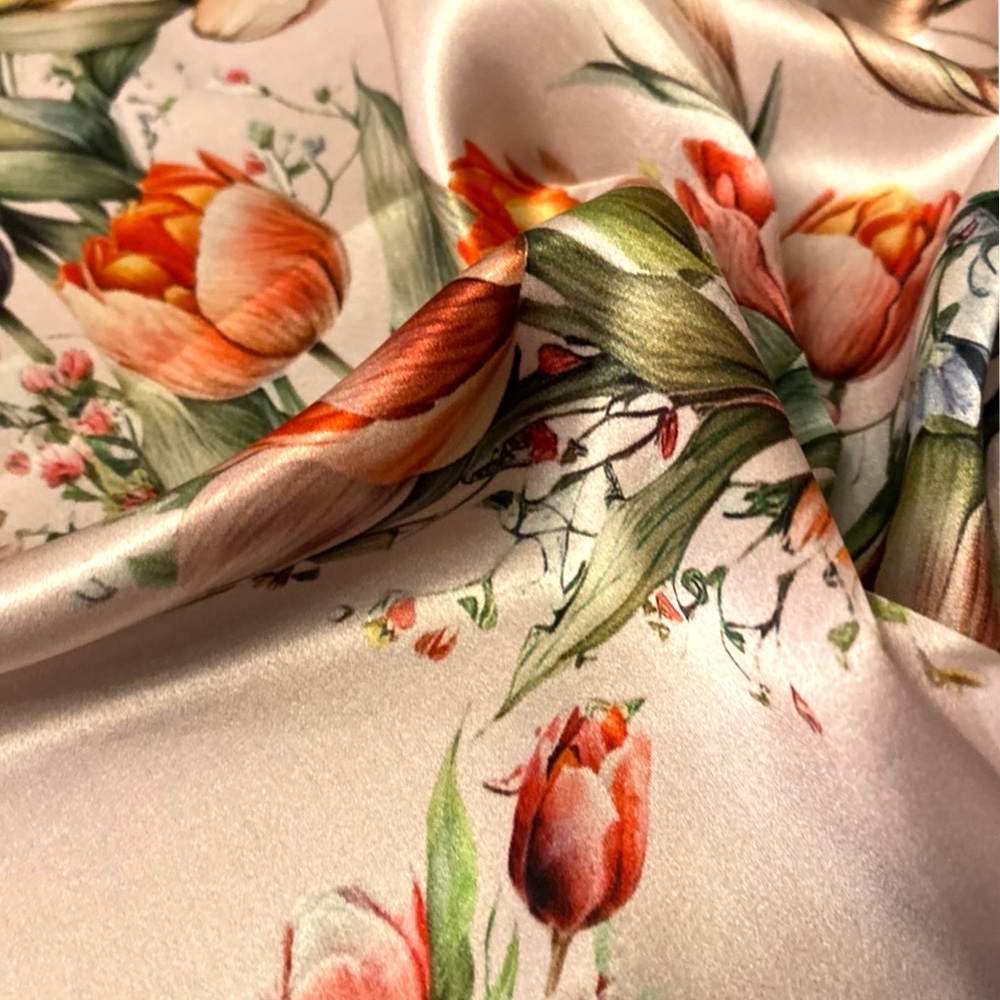 TULIPS POCKET SQUARE OM 2