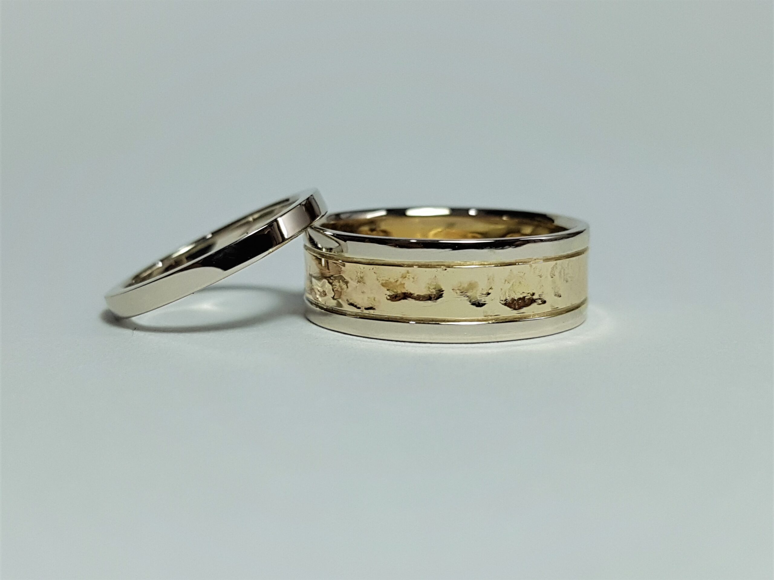 Verighete din aur alb si aur galben