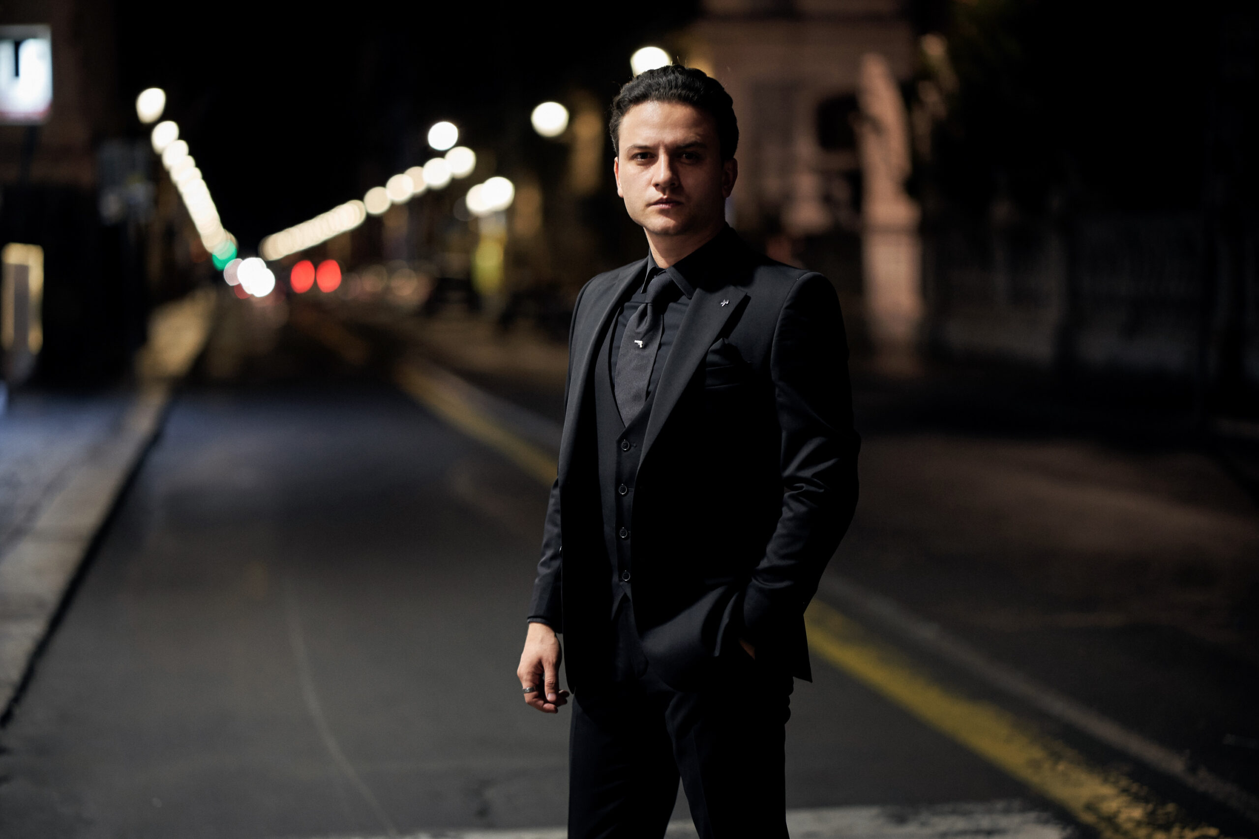 eveniment-costum-negru-clasic-vesta-all-black